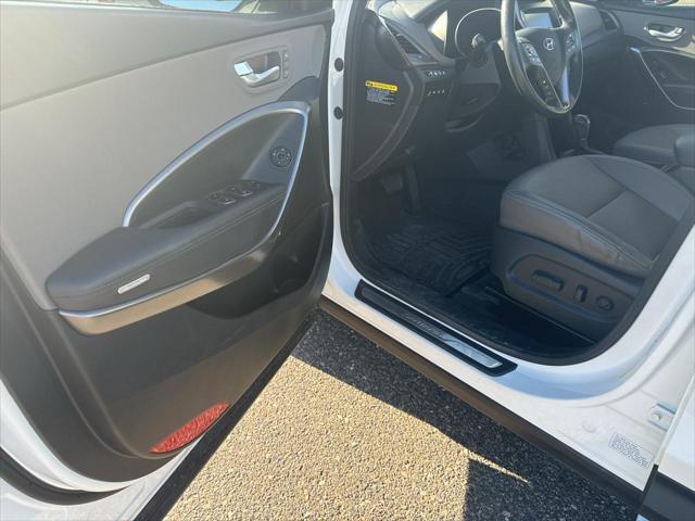 used 2019 Hyundai Santa Fe XL car, priced at $22,495