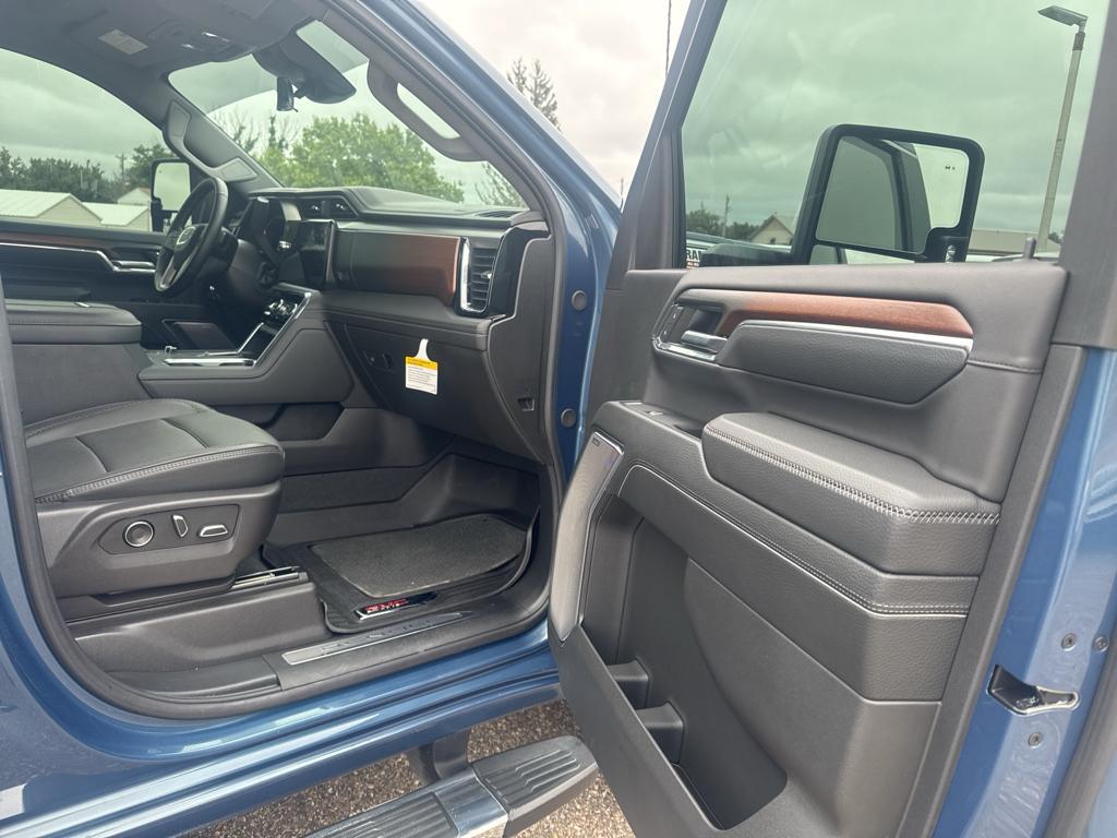 used 2024 GMC Sierra 2500 car, priced at $80,095
