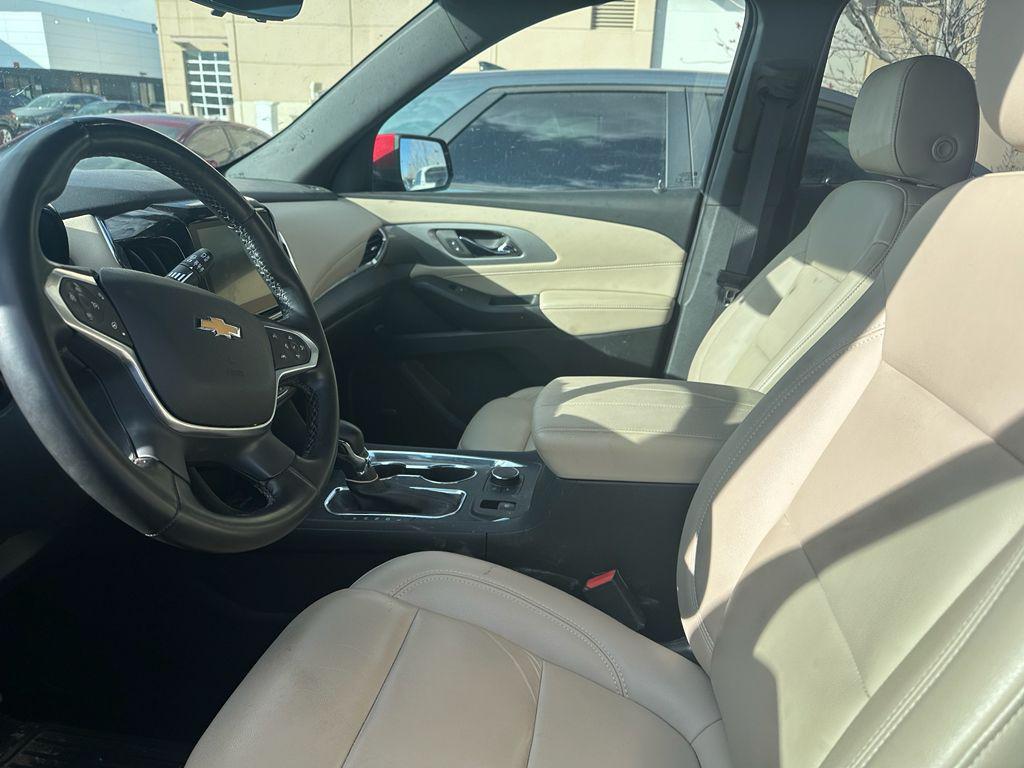 used 2023 Chevrolet Traverse car, priced at $30,498