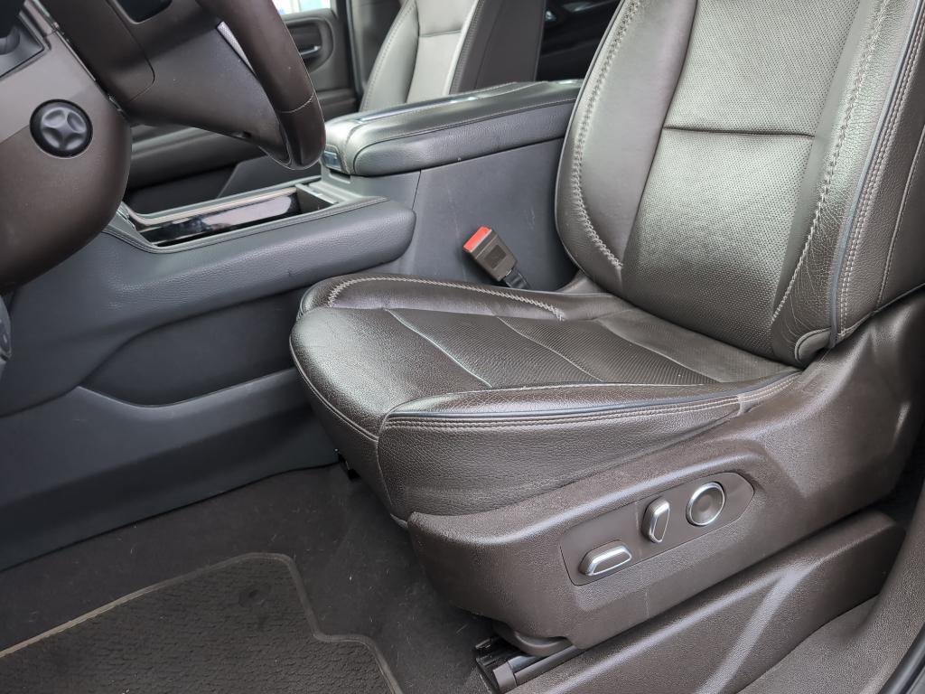 used 2021 GMC Yukon car, priced at $49,489