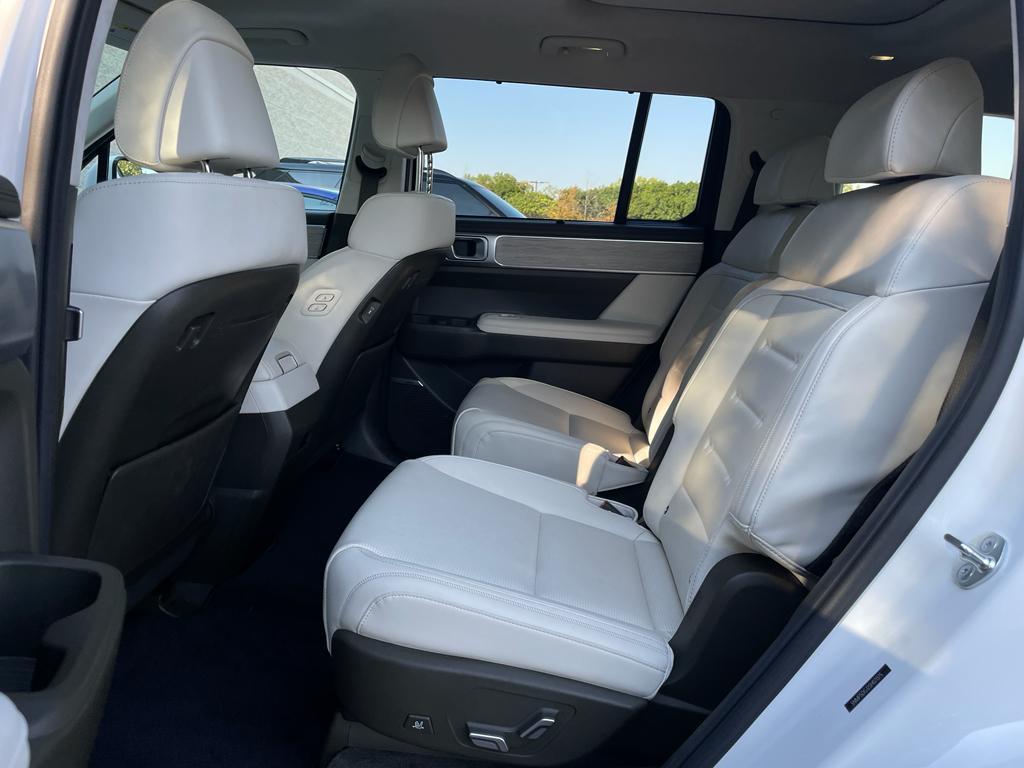 used 2025 Hyundai Santa Fe car, priced at $45,174
