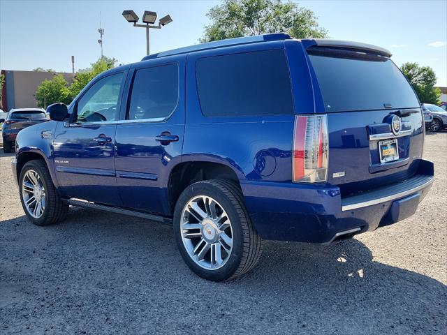 used 2012 Cadillac Escalade car, priced at $12,495