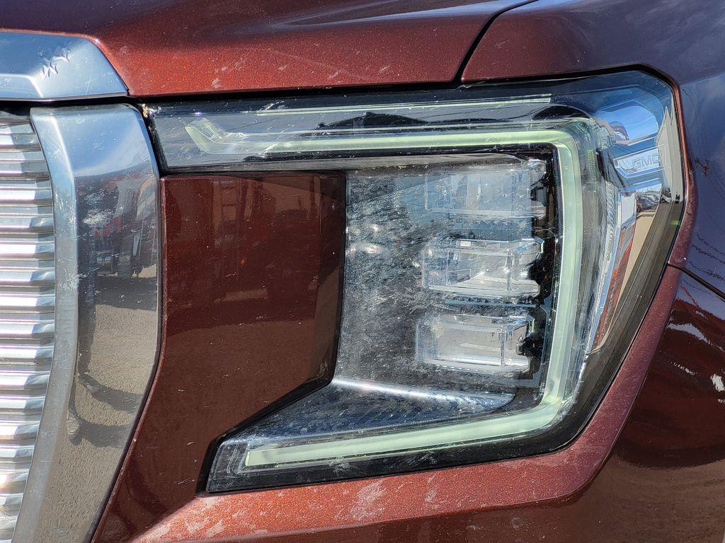 used 2022 GMC Yukon XL car, priced at $54,428