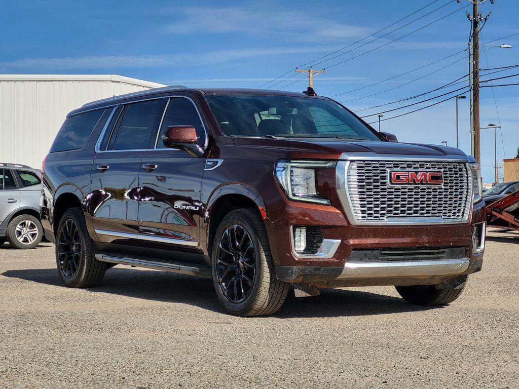 used 2022 GMC Yukon XL car, priced at $54,428