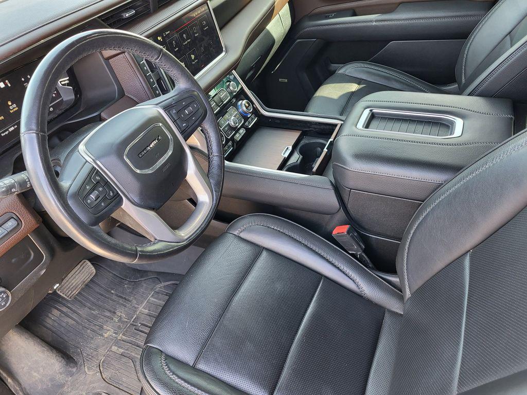 used 2022 GMC Yukon XL car, priced at $54,428