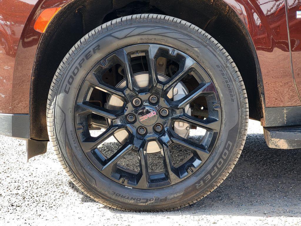 used 2022 GMC Yukon XL car, priced at $54,428