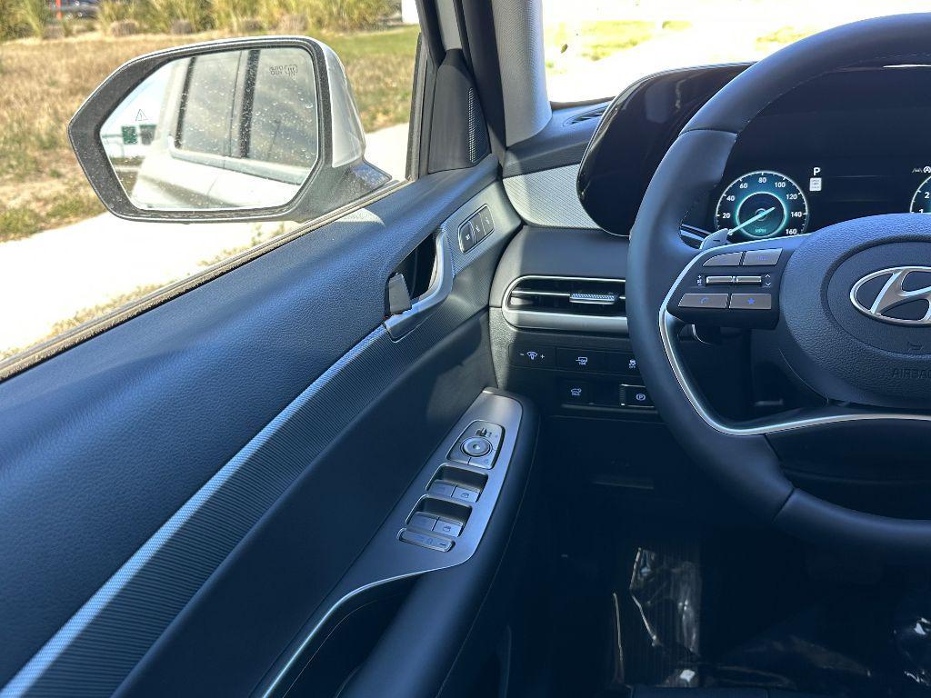 used 2025 Hyundai Palisade car, priced at $47,273