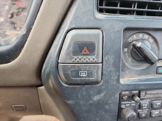 used 1997 Nissan Pathfinder car