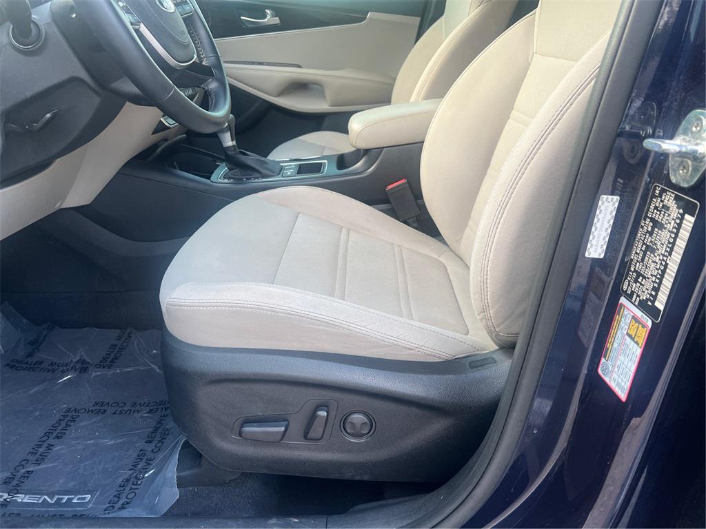 used 2020 Kia Sorento car, priced at $17,563