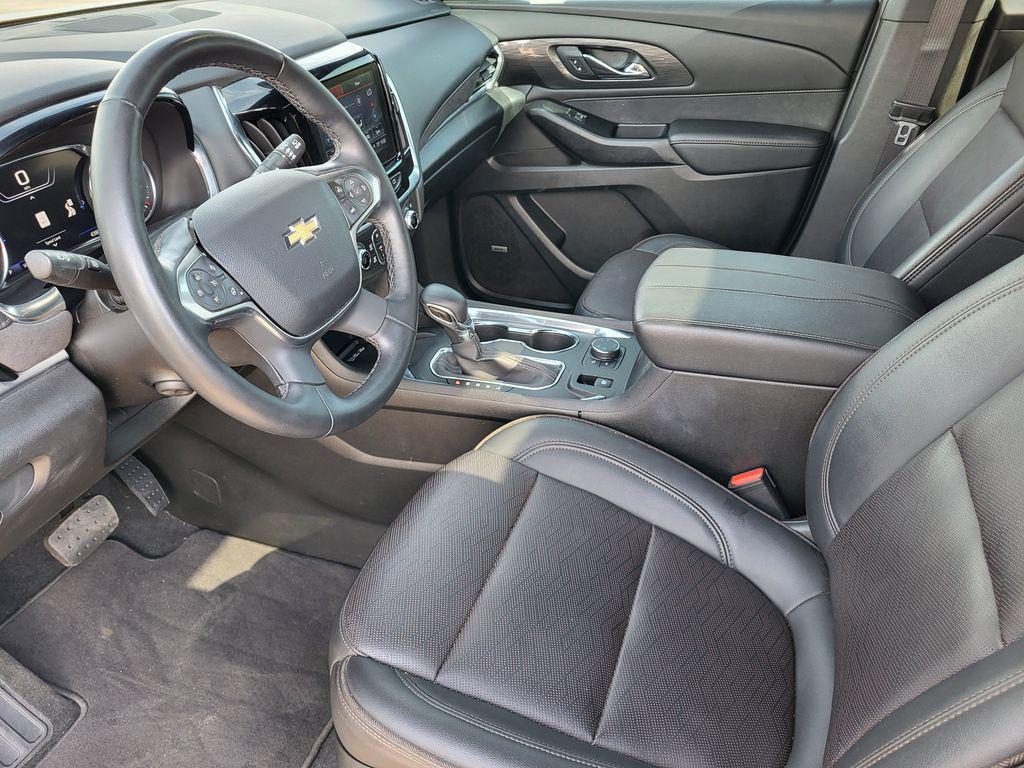 used 2023 Chevrolet Traverse car, priced at $36,992