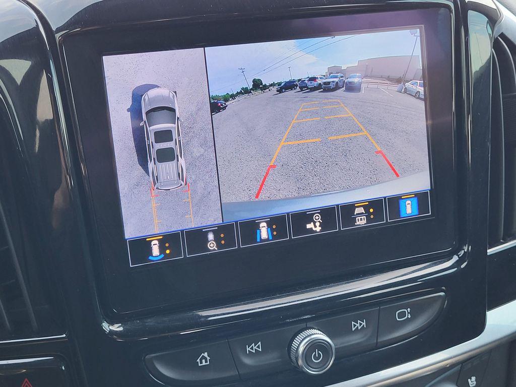 used 2023 Chevrolet Traverse car, priced at $36,992