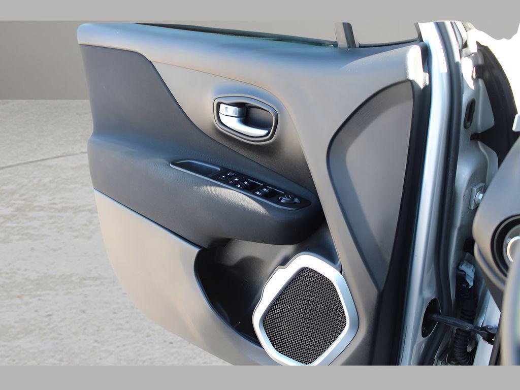 used 2021 Jeep Renegade car, priced at $16,497