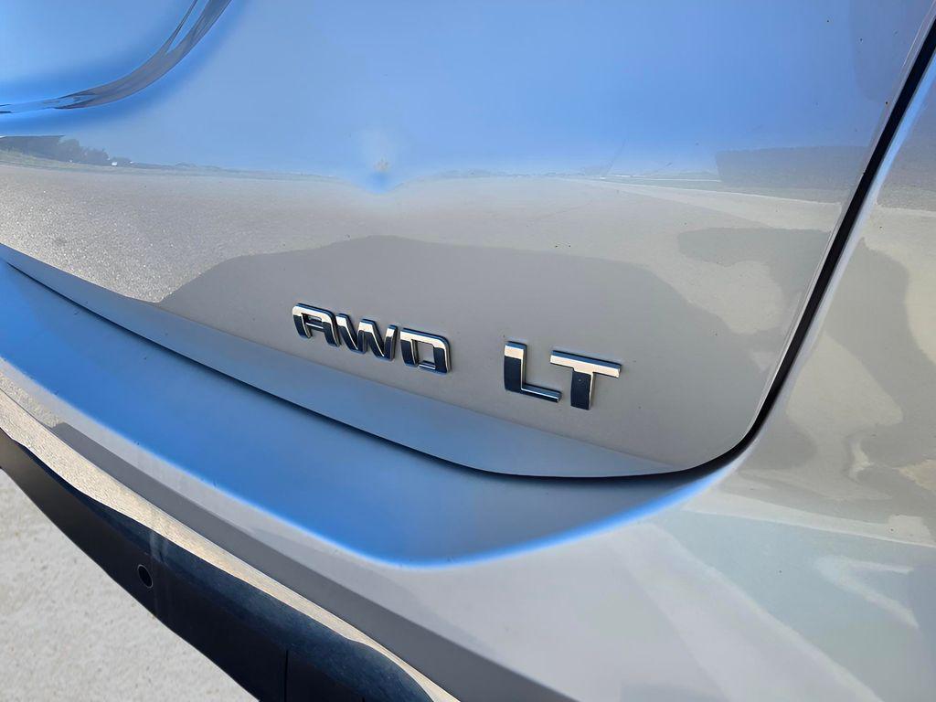 used 2020 Chevrolet Equinox car, priced at $17,392