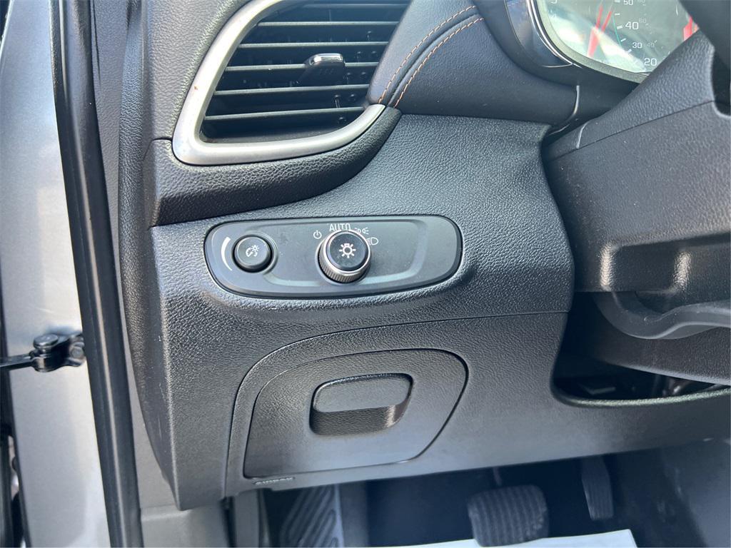 used 2020 Chevrolet Trax car, priced at $10,994