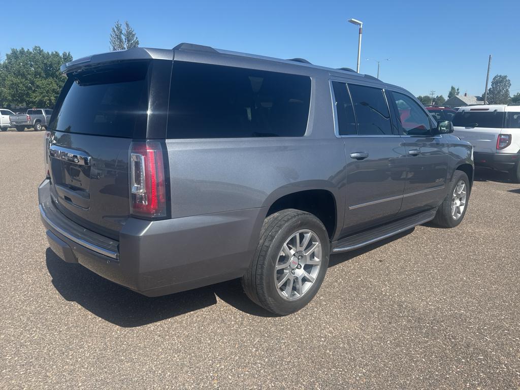 used 2020 GMC Yukon XL car, priced at $35,495