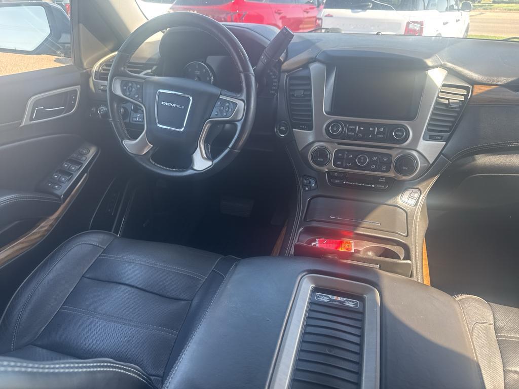 used 2020 GMC Yukon XL car, priced at $35,495