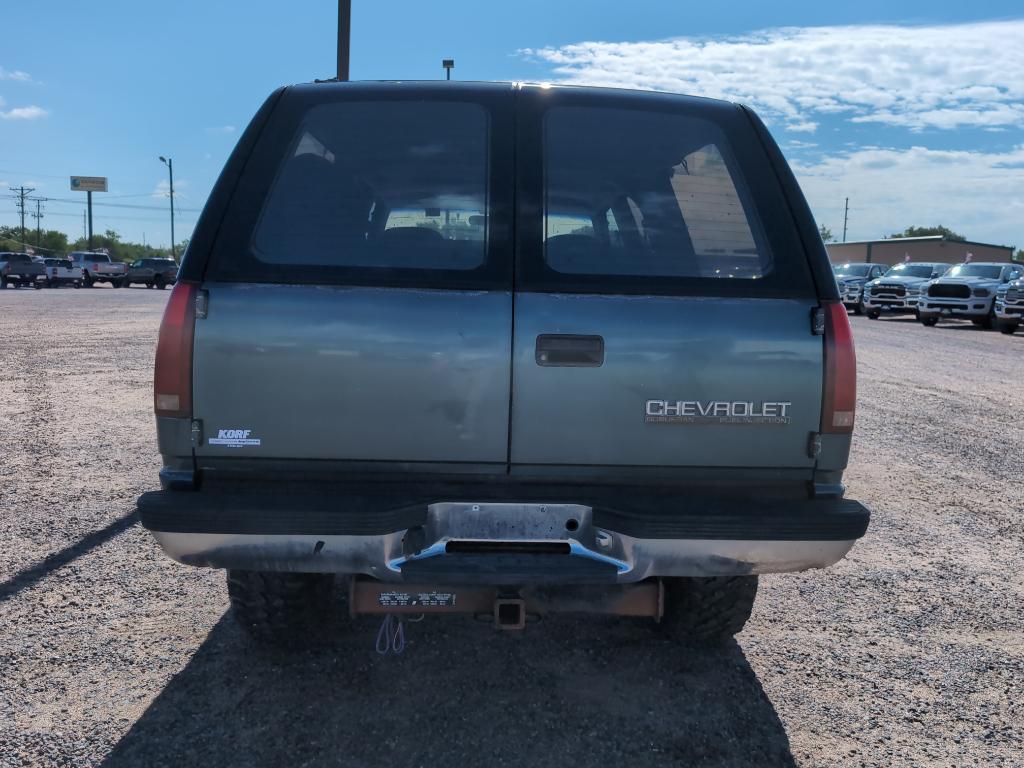 used 1993 Chevrolet Suburban car, priced at $8,495