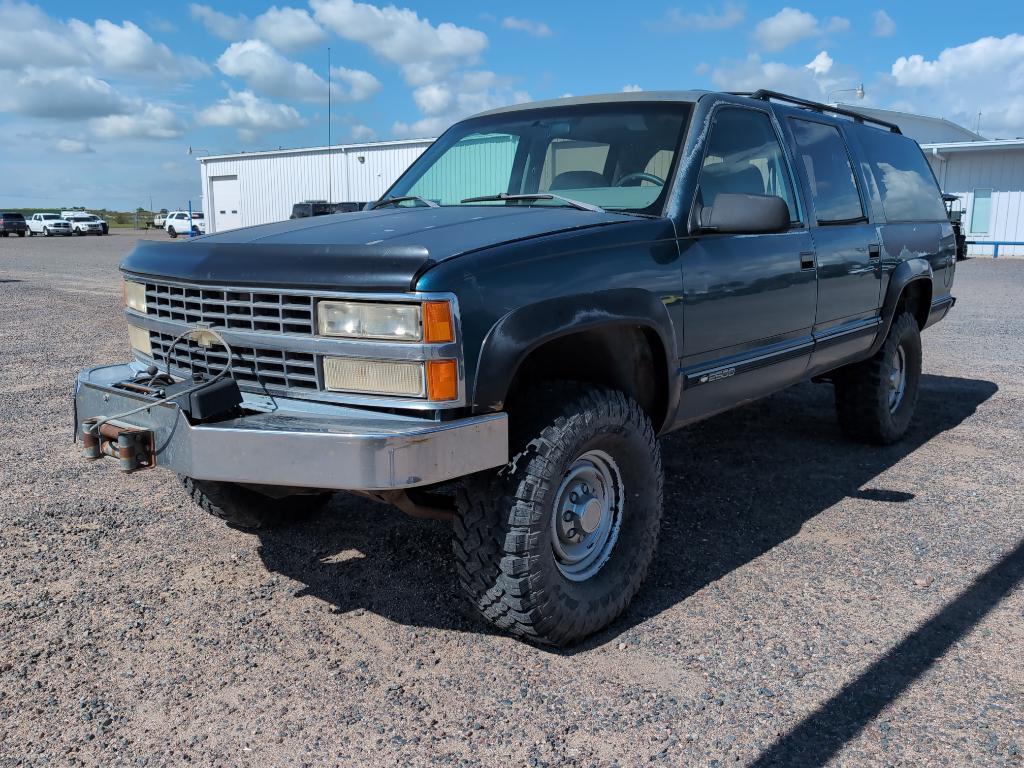 used 1993 Chevrolet Suburban car, priced at $8,495