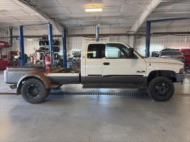 used 2001 Dodge Ram 2500 car, priced at $9,275