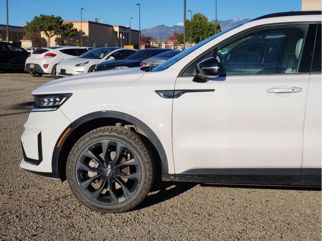 used 2022 Kia Sorento car, priced at $26,987