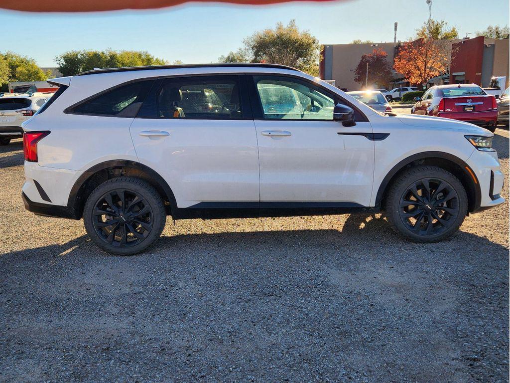 used 2022 Kia Sorento car, priced at $26,987