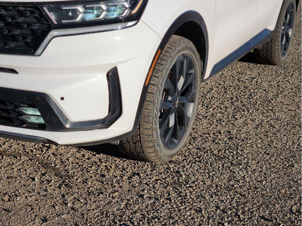 used 2022 Kia Sorento car, priced at $26,987