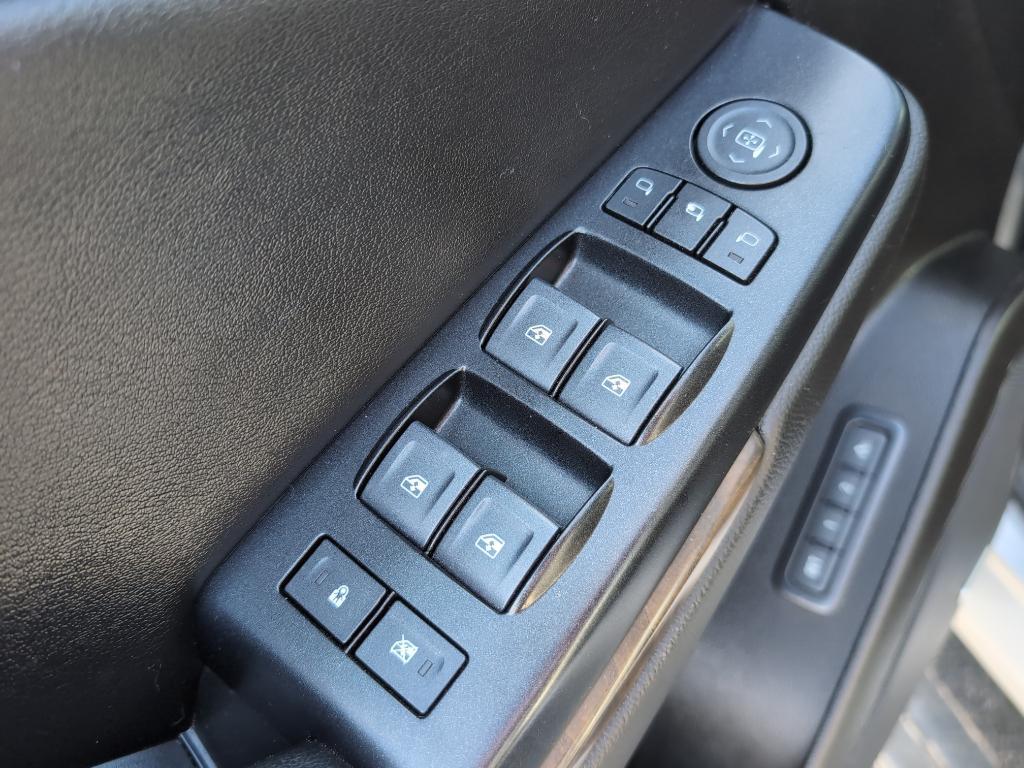 used 2018 GMC Yukon car, priced at $33,494