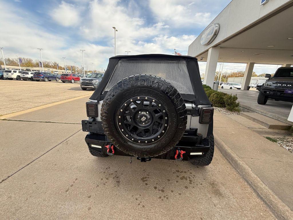 used 2015 Jeep Wrangler Unlimited car, priced at $18,450
