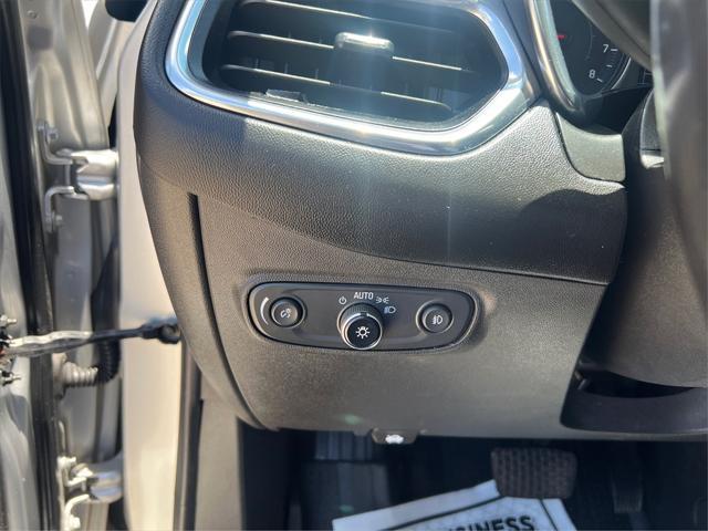 used 2020 Chevrolet Equinox car, priced at $11,063