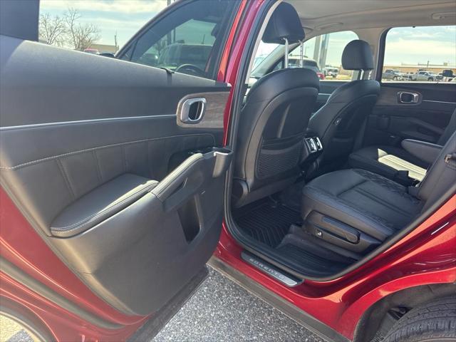 used 2023 Kia Sorento car, priced at $41,095