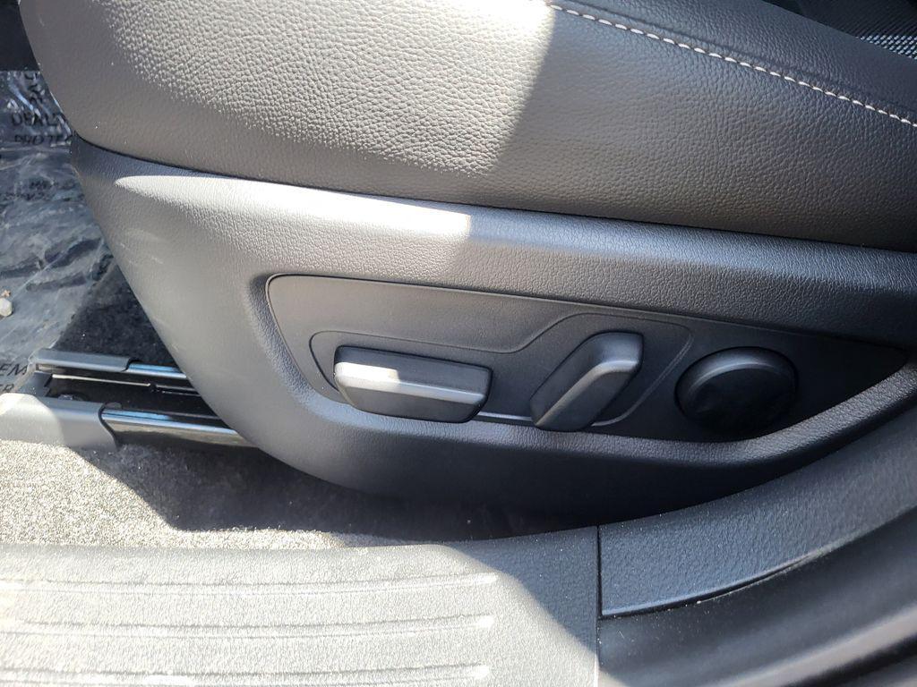 used 2025 Mazda CX-50 car, priced at $40,017