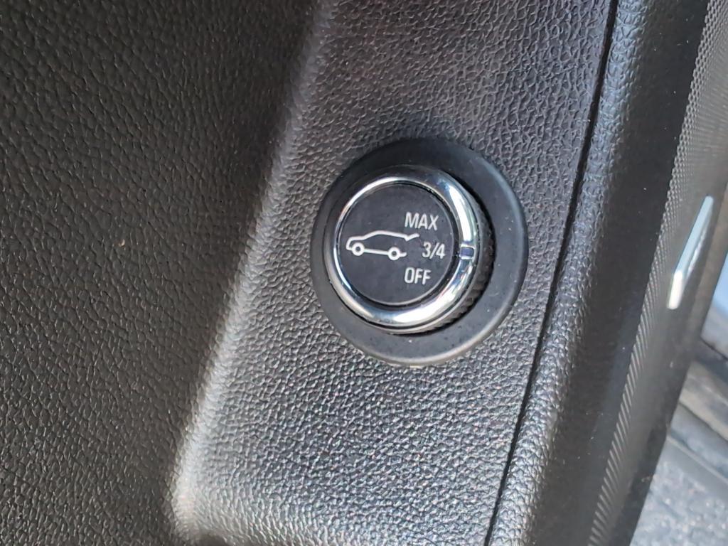 used 2021 Chevrolet Traverse car, priced at $28,489