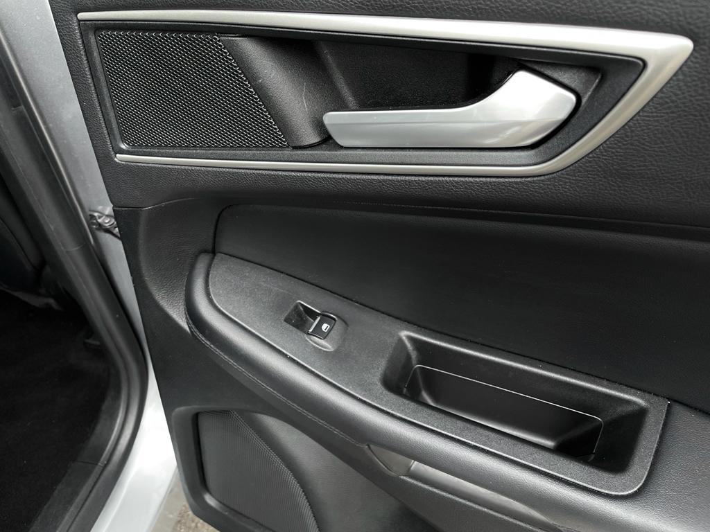 used 2022 Ford Edge car, priced at $20,871