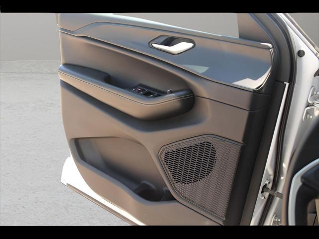 used 2023 Jeep Grand Cherokee car, priced at $25,489