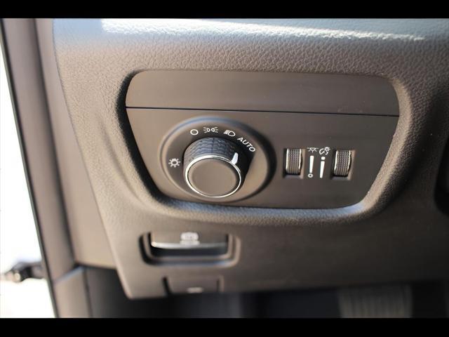 used 2023 Jeep Grand Cherokee car, priced at $25,489