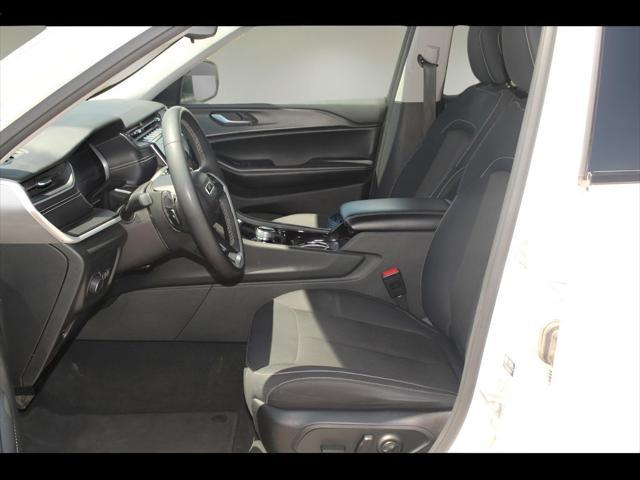 used 2023 Jeep Grand Cherokee car, priced at $25,489