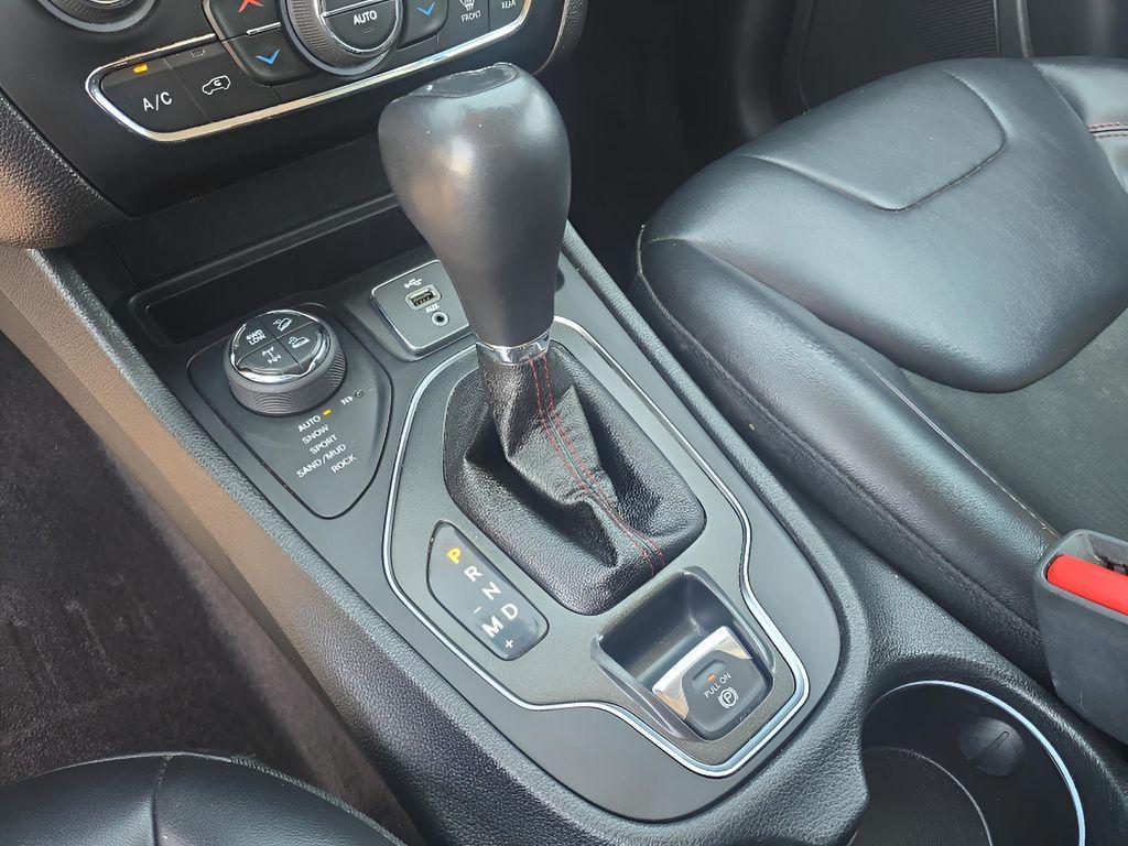 used 2019 Jeep Cherokee car, priced at $15,209