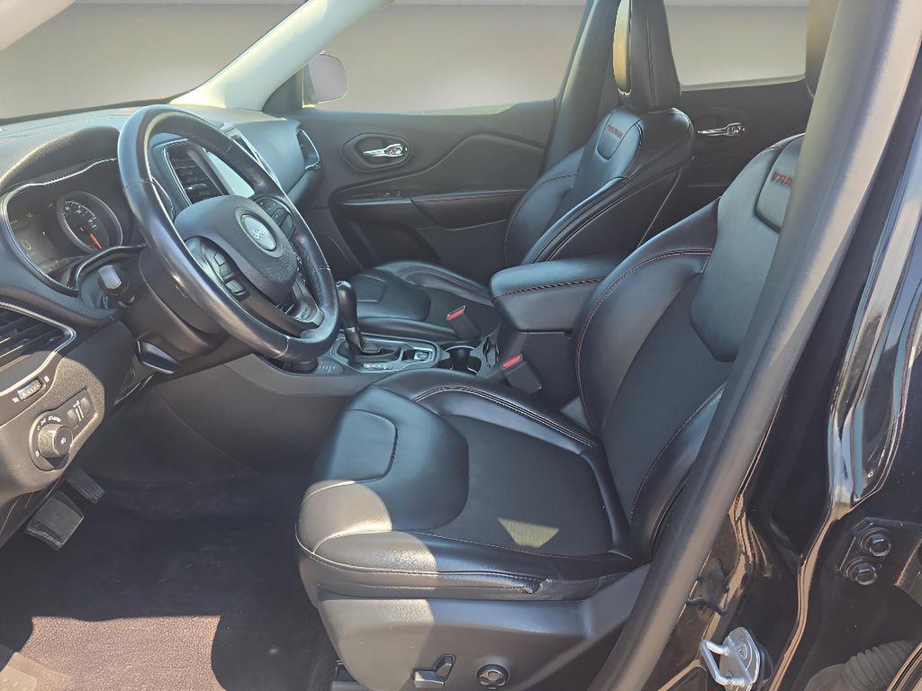 used 2019 Jeep Cherokee car, priced at $15,209