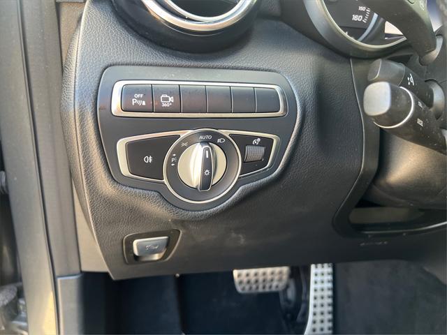 used 2019 Mercedes-Benz GLC 300 car, priced at $21,903