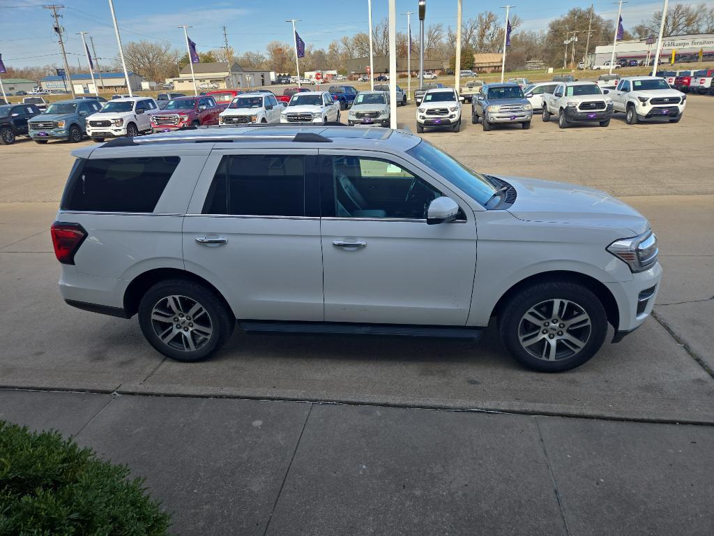 used 2024 Ford Expedition car, priced at $50,450