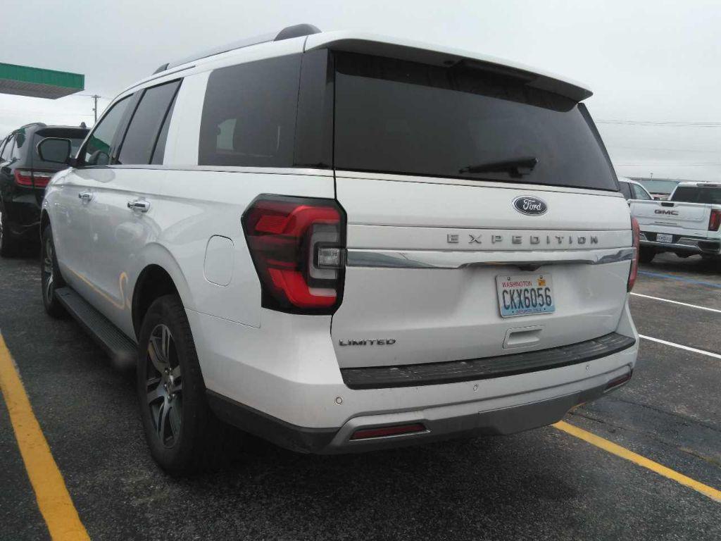 used 2024 Ford Expedition car, priced at $50,450