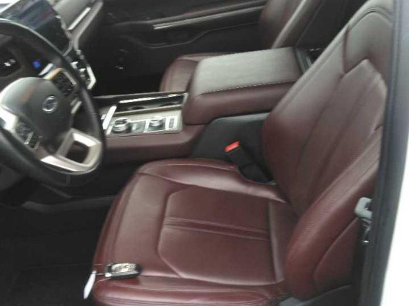 used 2024 Ford Expedition car, priced at $50,450