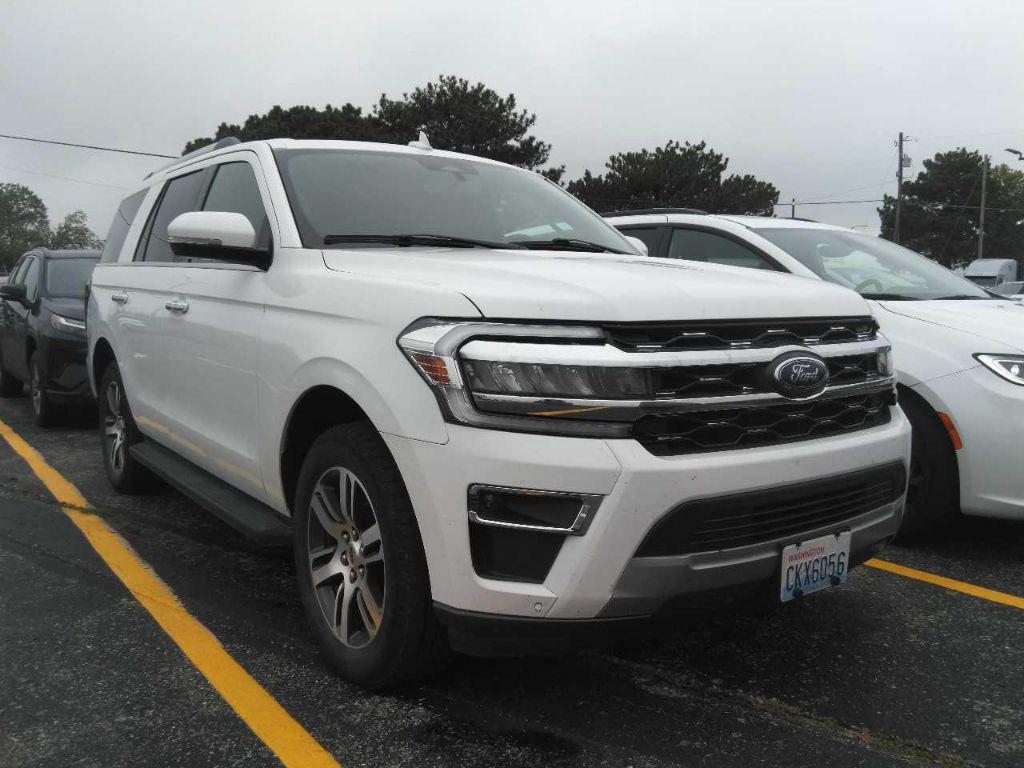 used 2024 Ford Expedition car, priced at $50,450