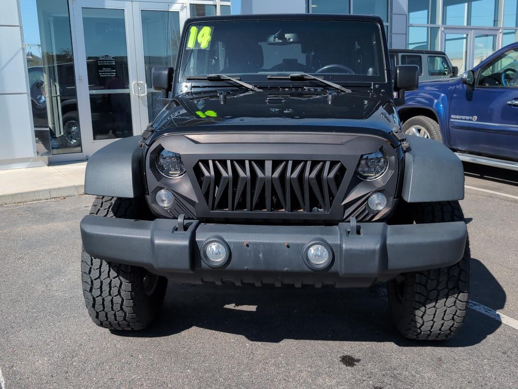 used 2014 Jeep Wrangler Unlimited car, priced at $19,055