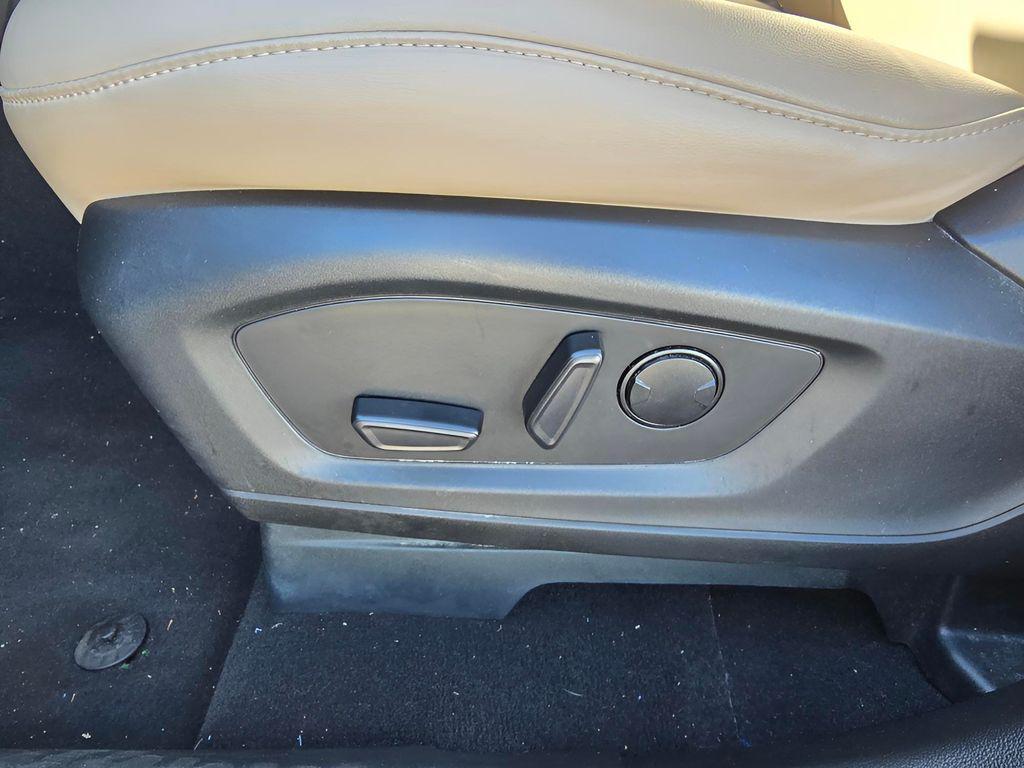 used 2024 Ford Explorer car, priced at $31,480