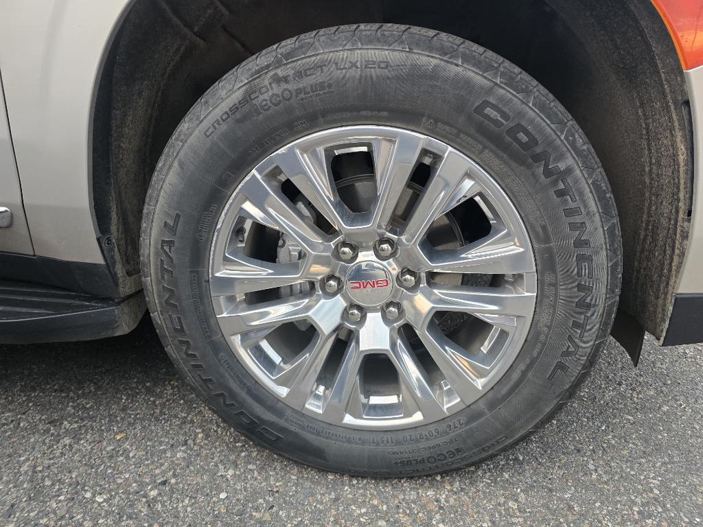used 2021 GMC Yukon XL car, priced at $49,294