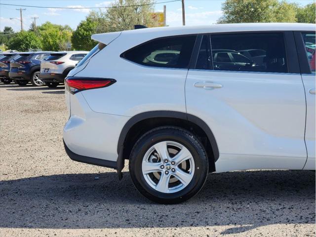 used 2023 Toyota Highlander car, priced at $36,998