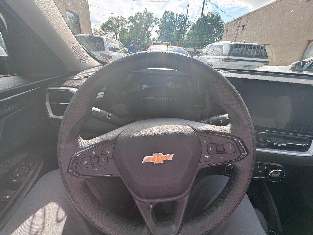 used 2025 Chevrolet TrailBlazer car, priced at $25,101