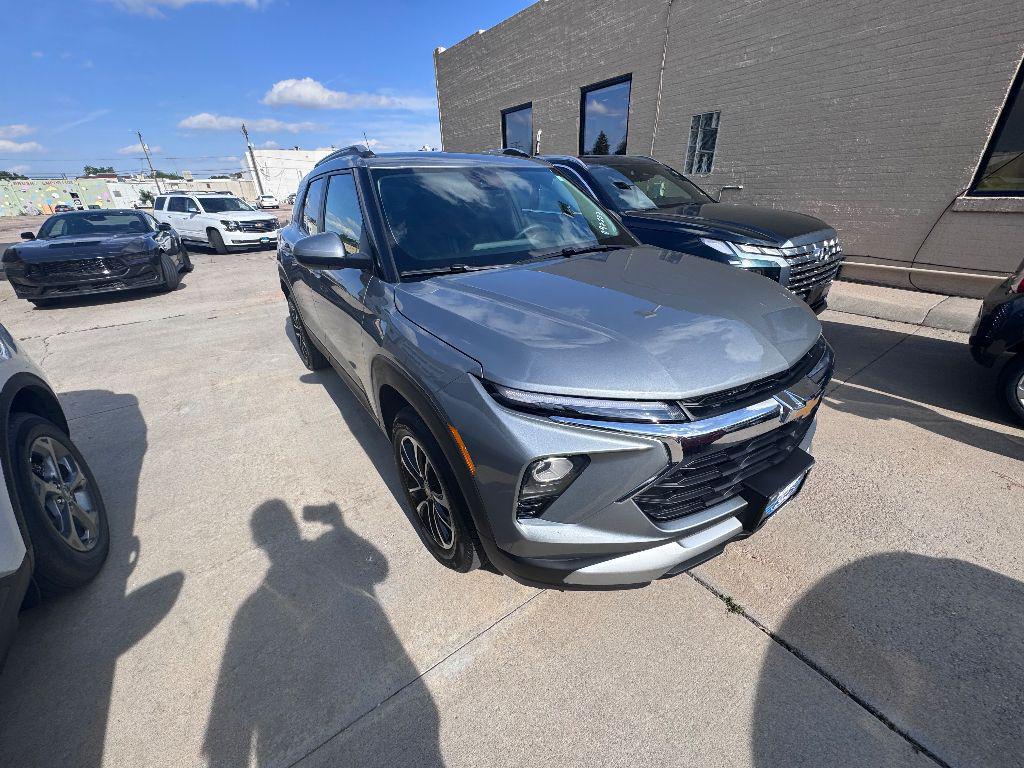 used 2025 Chevrolet TrailBlazer car, priced at $25,101