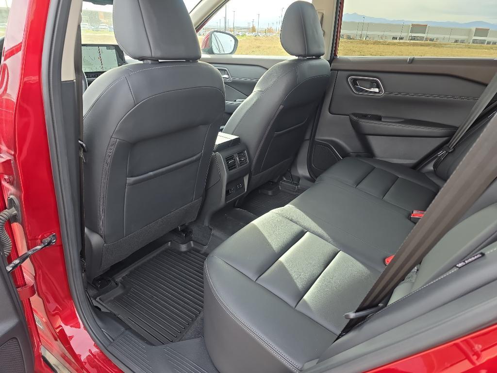 used 2021 Nissan Rogue car, priced at $25,447